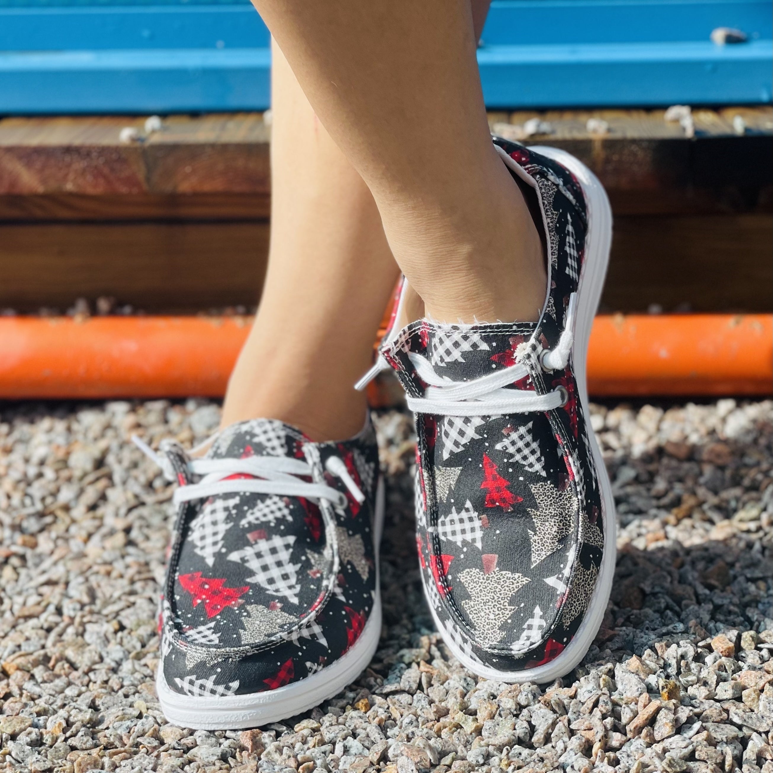 Women's Christmas Tree Printed Slip-On Shoes Lightweight Flat Shoes