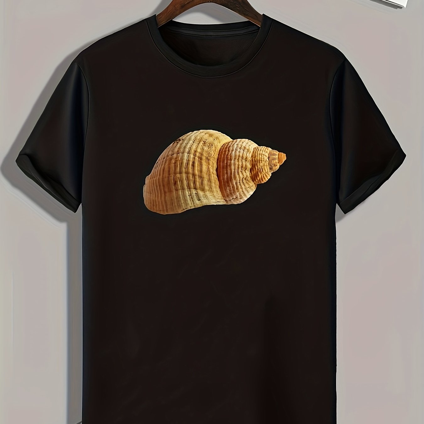 Men's Shell Print Comfy Stretch Tee for Outdoor Summer