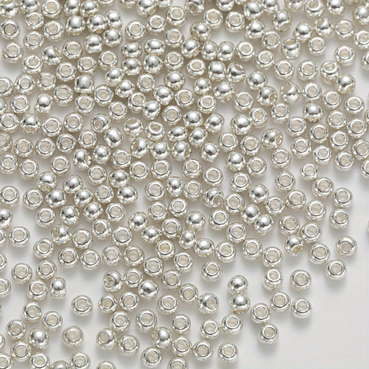 450Pcs Metallic Round Glass Seed Beads 11/0 2.0MM Pony Beads Plated