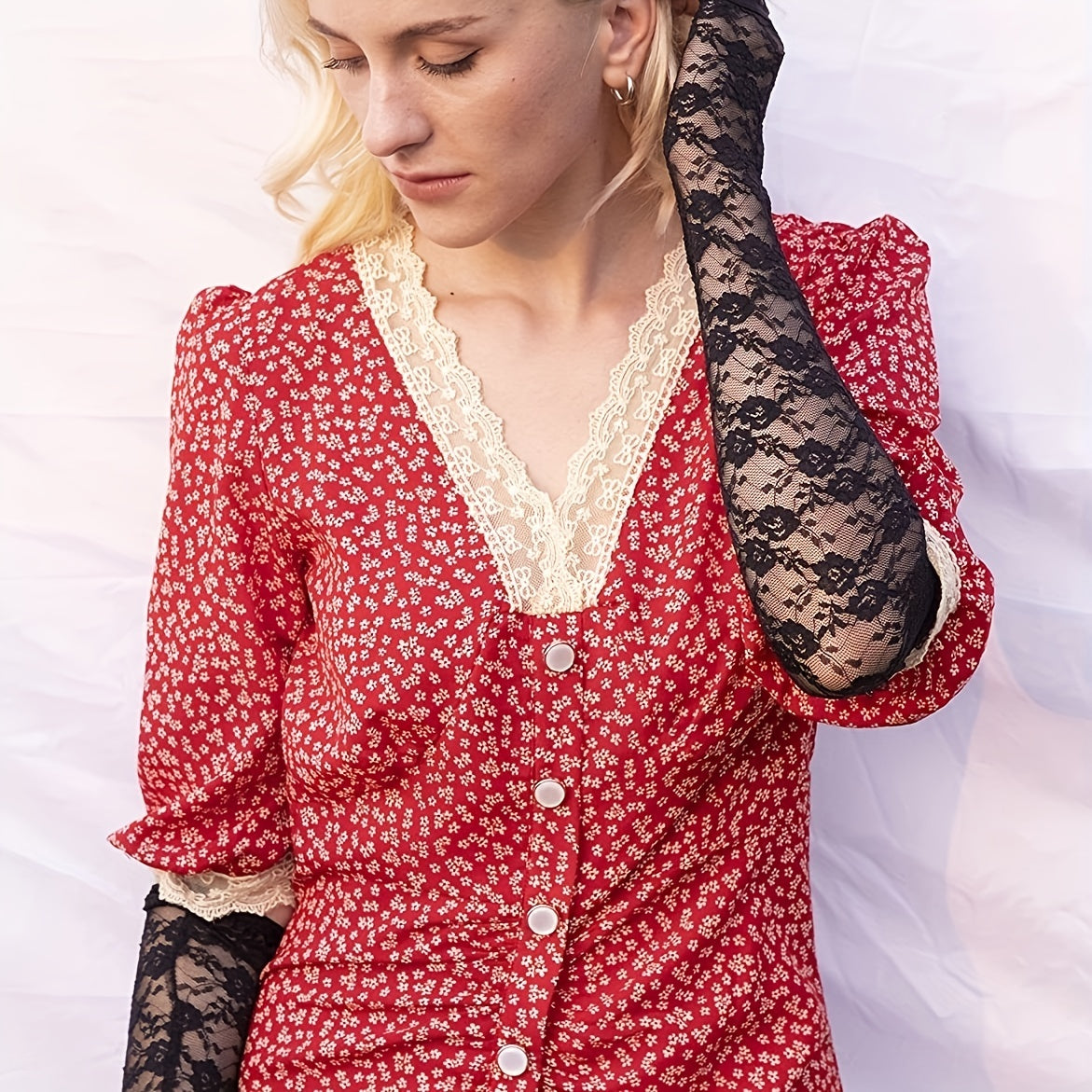 Lace Hollow Out Sleeve Long Sunscreen UV Protection Sleeve Arm Guard Fingerless