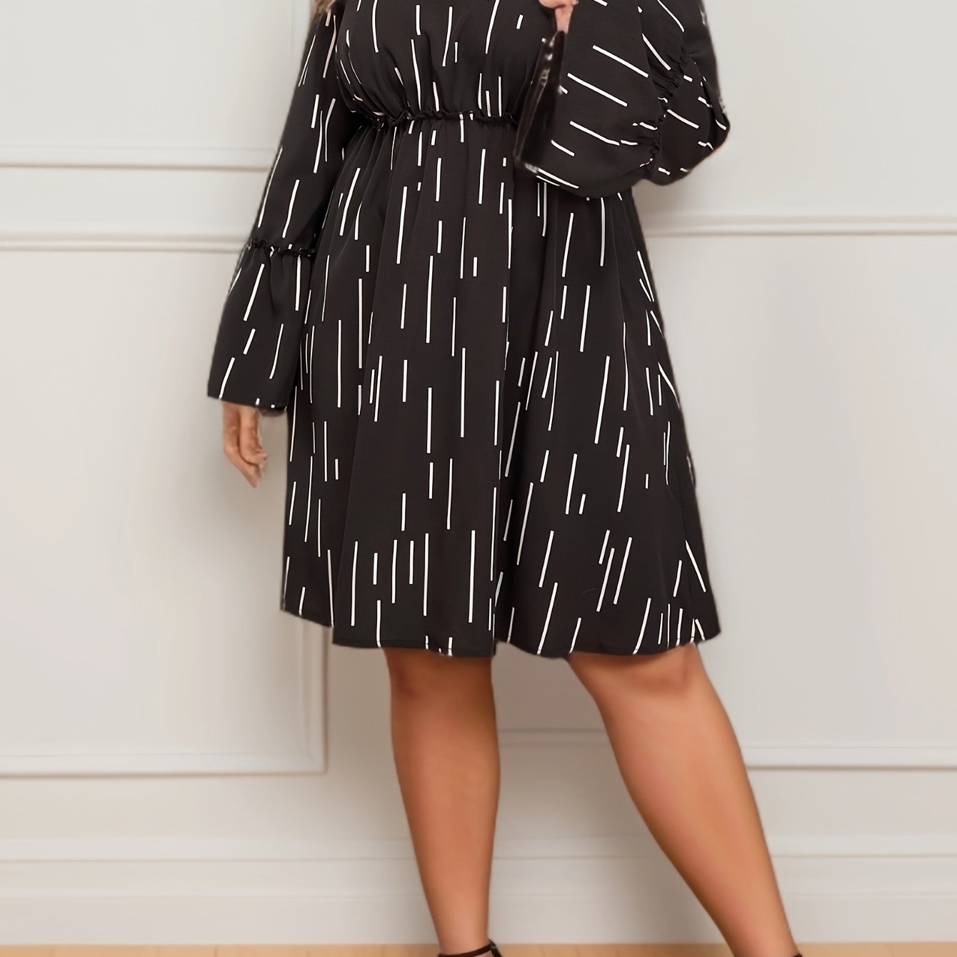  Allover Print Flounce Sleeve Midi Dress