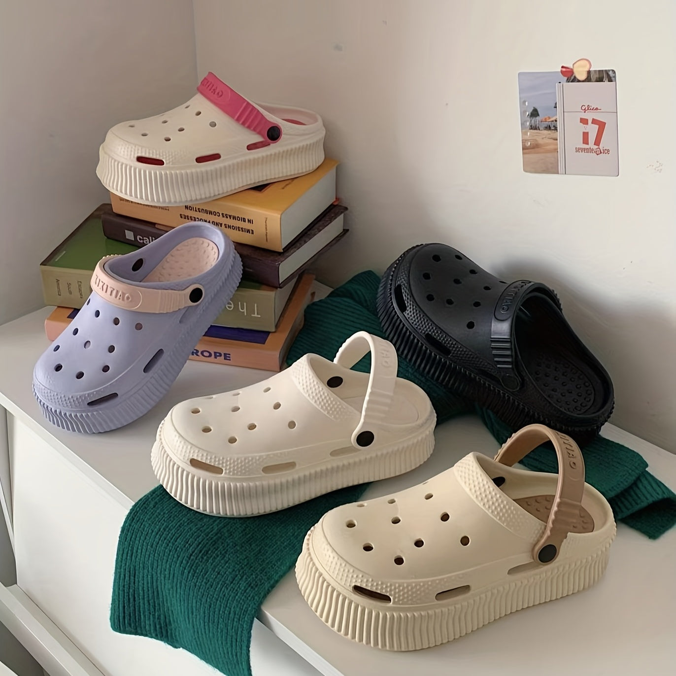 Women's Hollow Out Clogs Lightweight Slip On Shoes