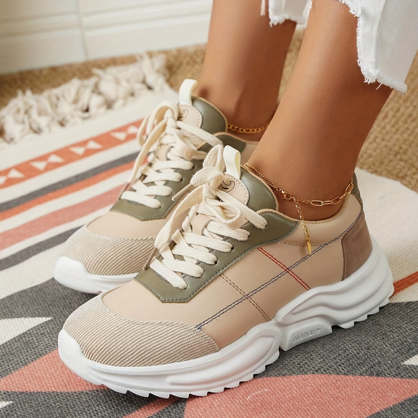 Women's Platform Lace Up Sneakers Low Top Outdoor Shoes