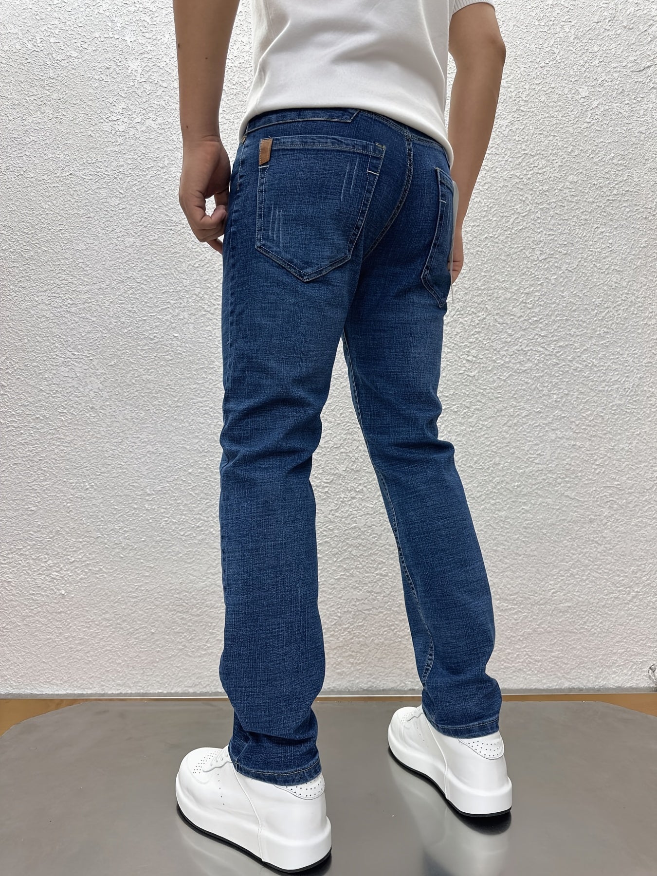 Men's Stretch Straight Leg Jeans