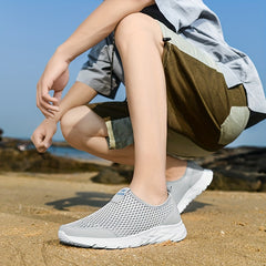 Men's Lightweight Slip On Casual Shoes For Traveling Jogging