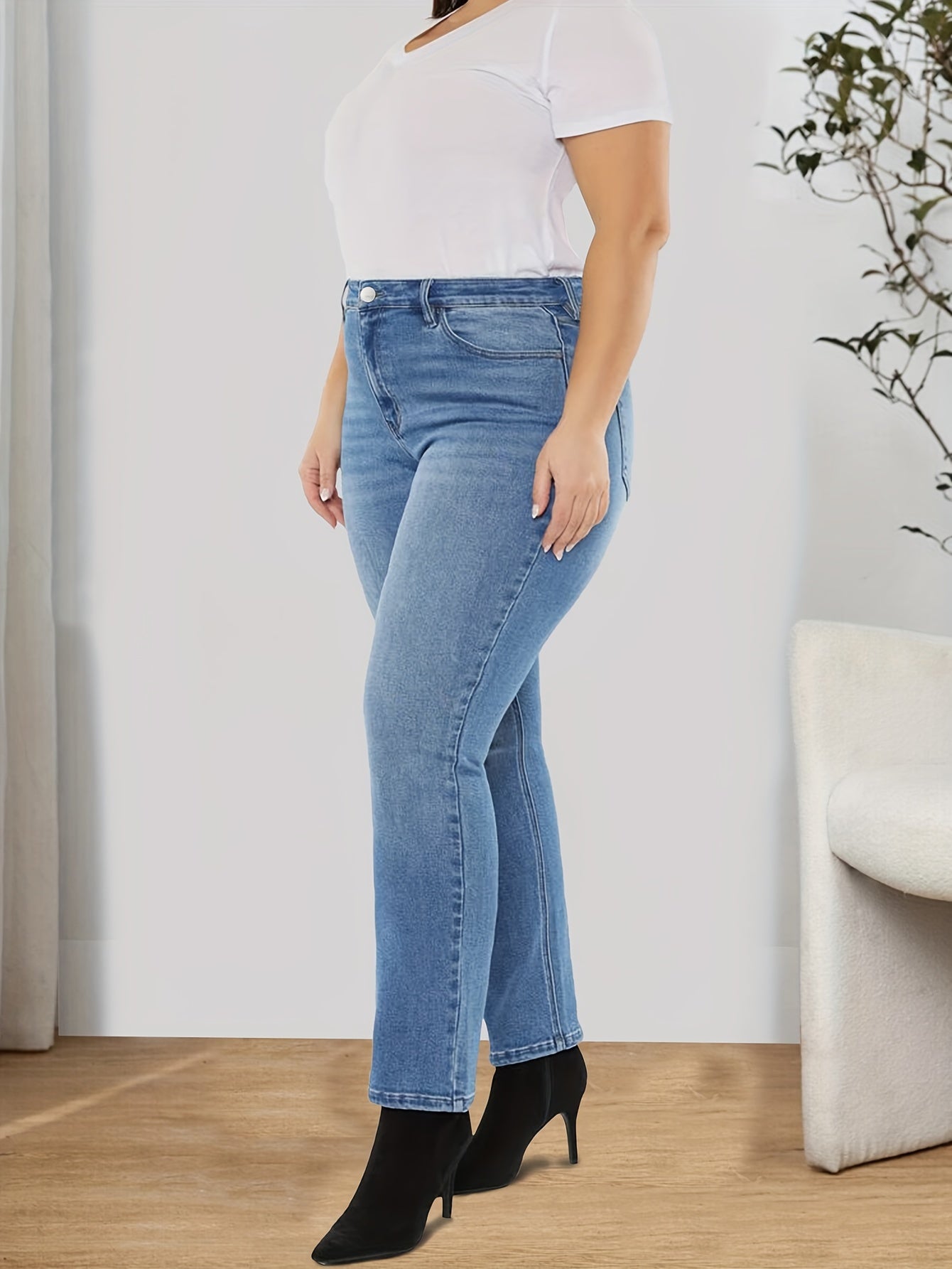 Plus Size Elastic Straight Leg Slim Fit Medium Stretch Jeans