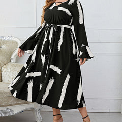  Graphic Print Bell Sleeve Maxi Dress