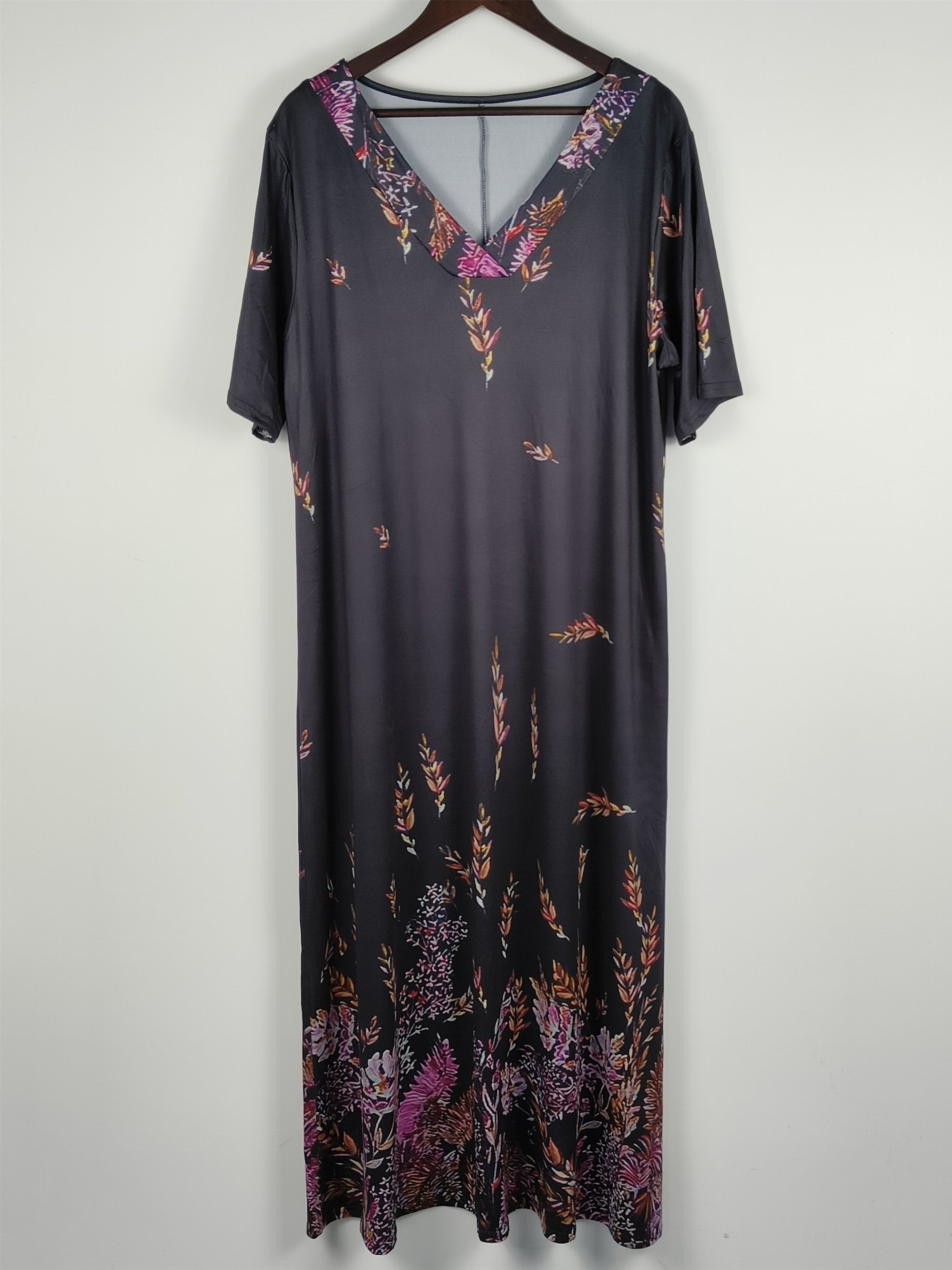 Women's Plus Floral Print V-Neck Maxi Dress