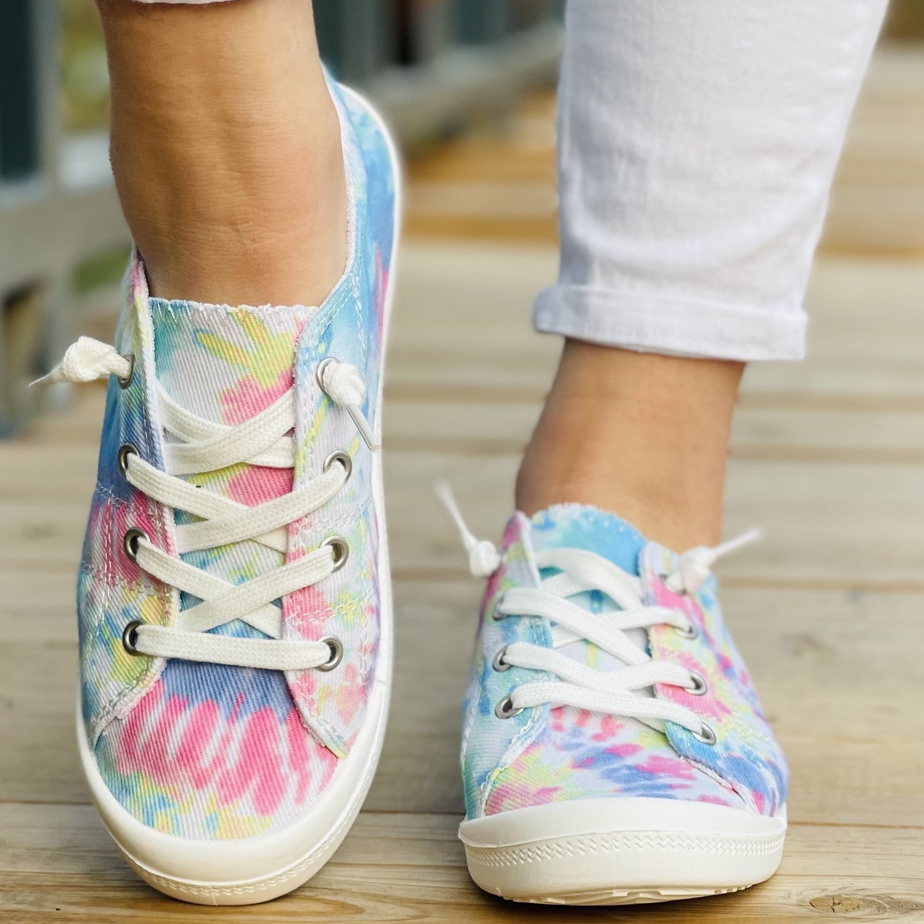 Women's Tie Dye Flat Shoes Casual Lace Up Canvas Lightweight Walking Sneakers