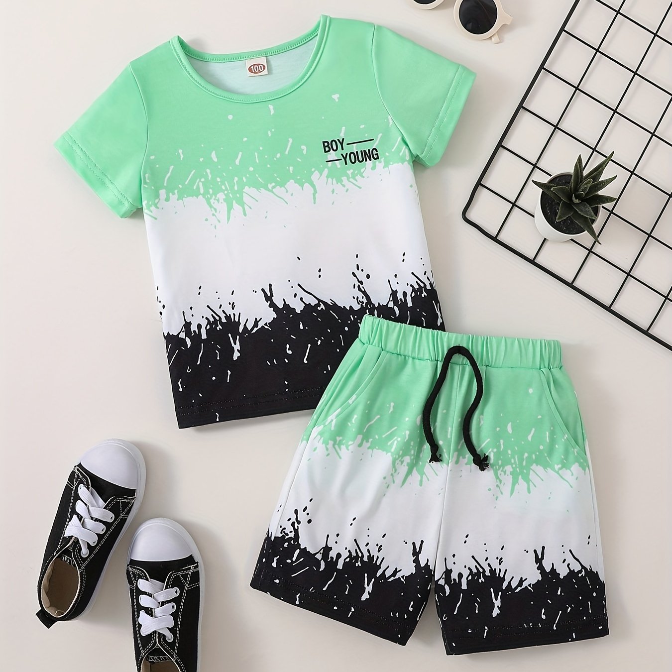 Boys Contrast T shirt & Shorts Set Summer Outfit