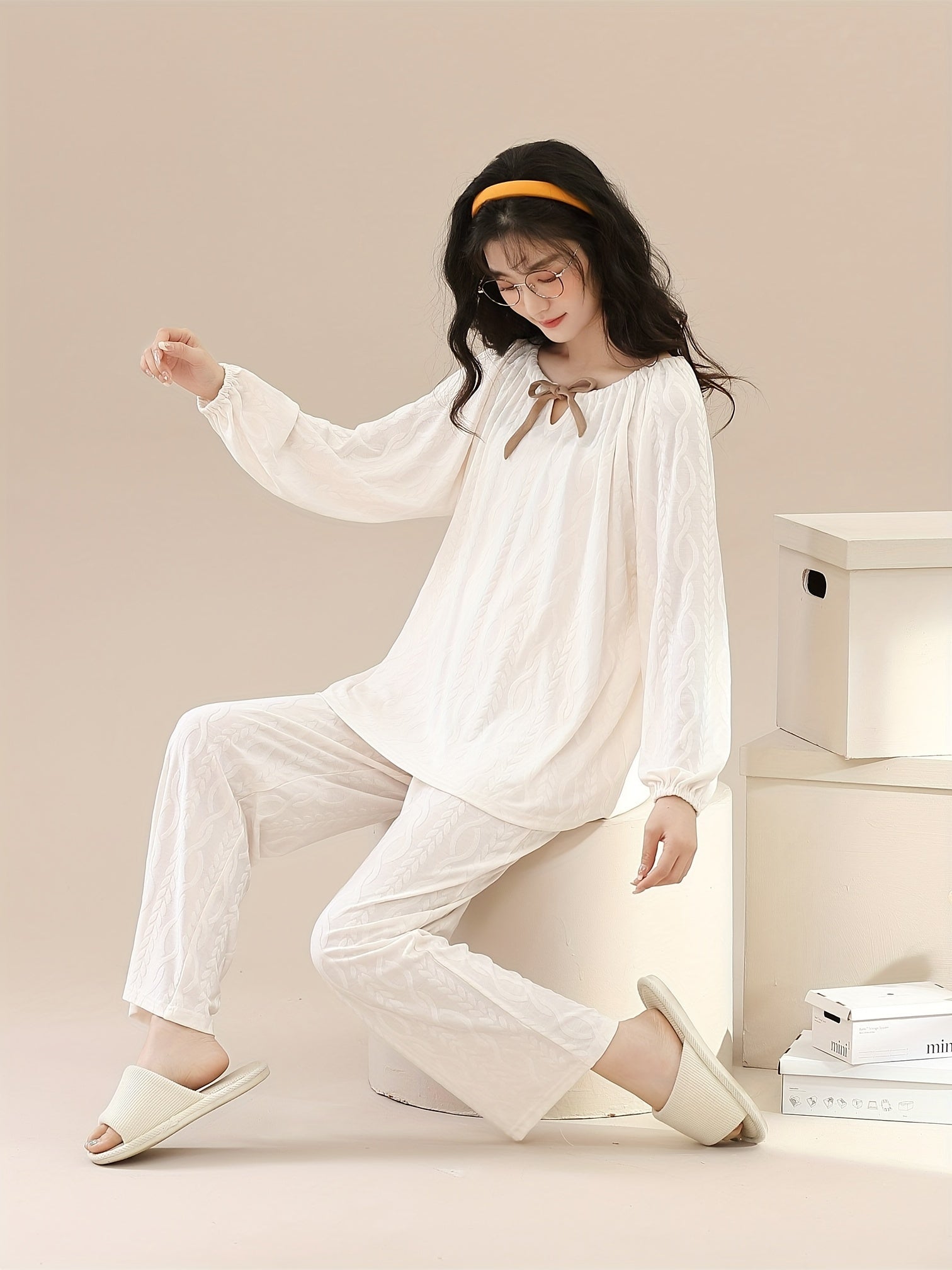 Women's Solid Pajama Set Long Sleeve Crew Neck Top & Pants