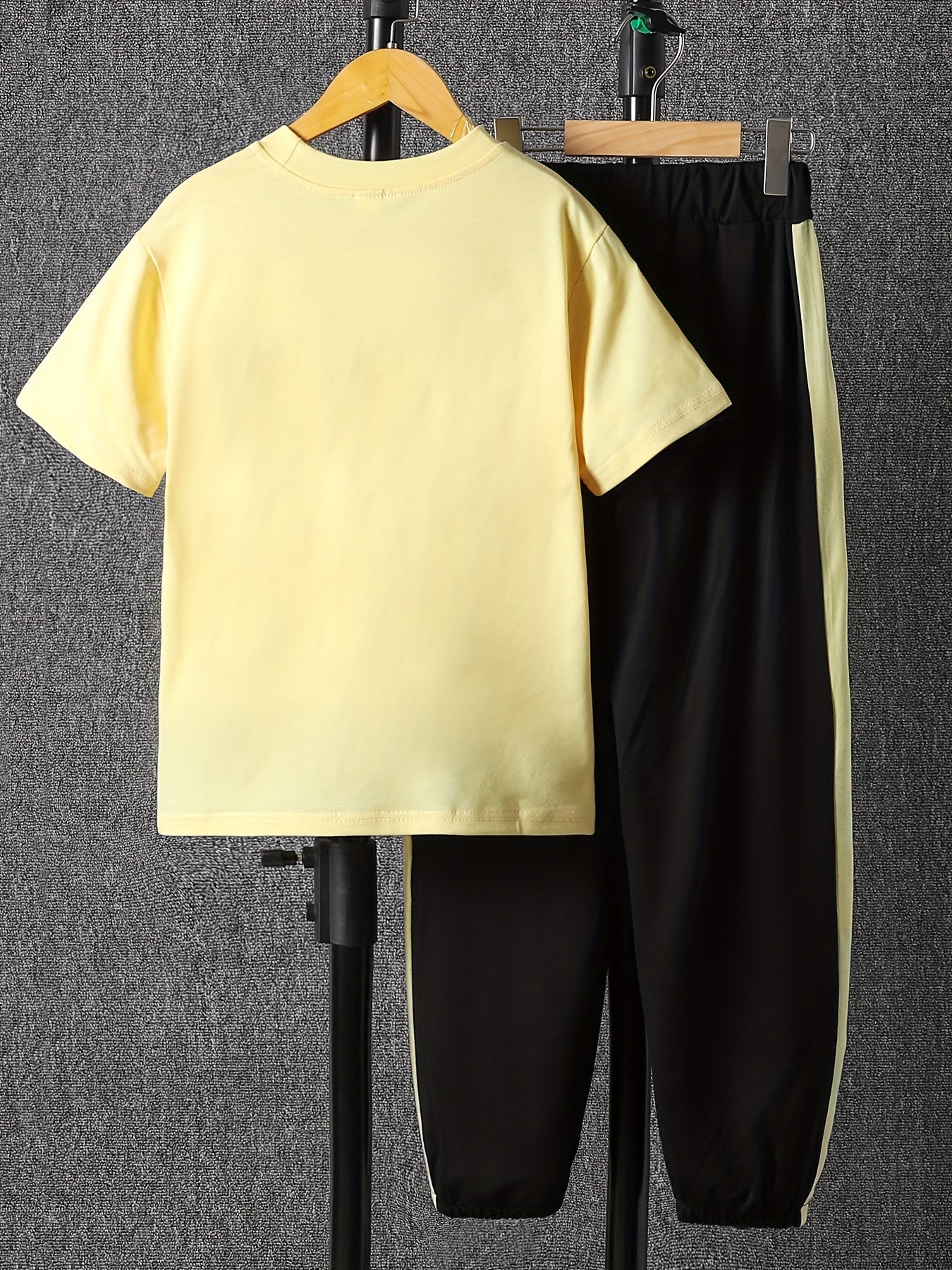 Cartoon Crown KING Print Boy's 2pcs T shirt & Drawstring Sweatpants Set