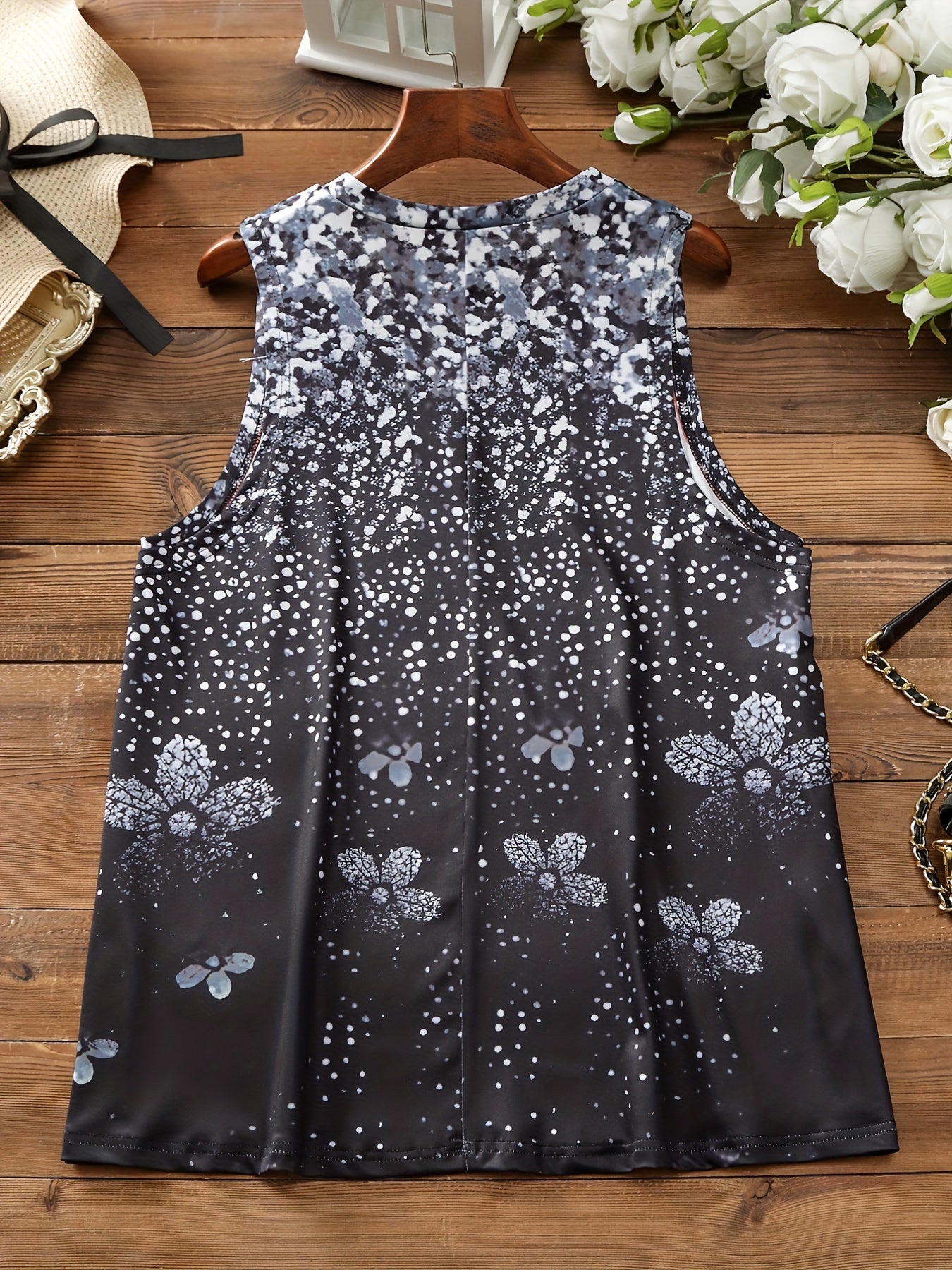  Snowflake Print V Neck Tank Top Medium Stretch