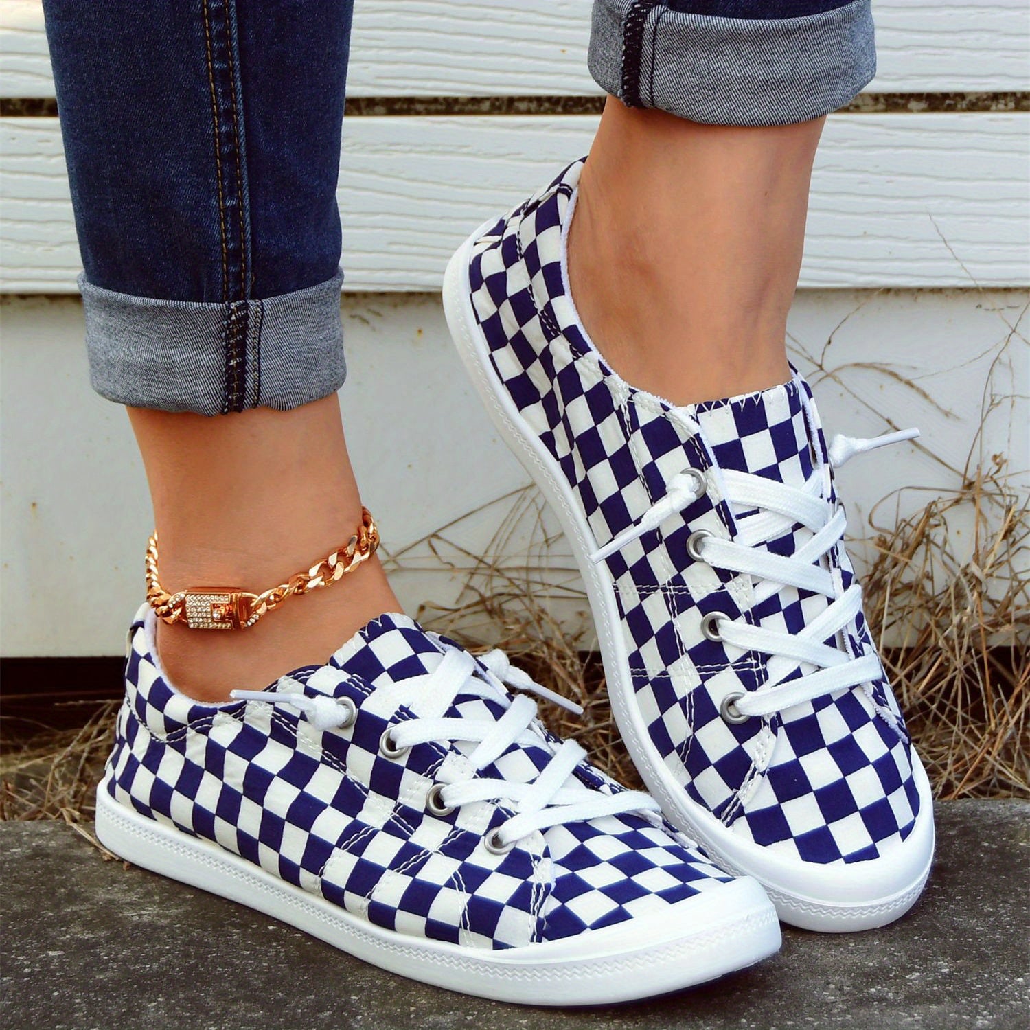 Checkerboard Pattern Lace Up Walking Shoes for Women