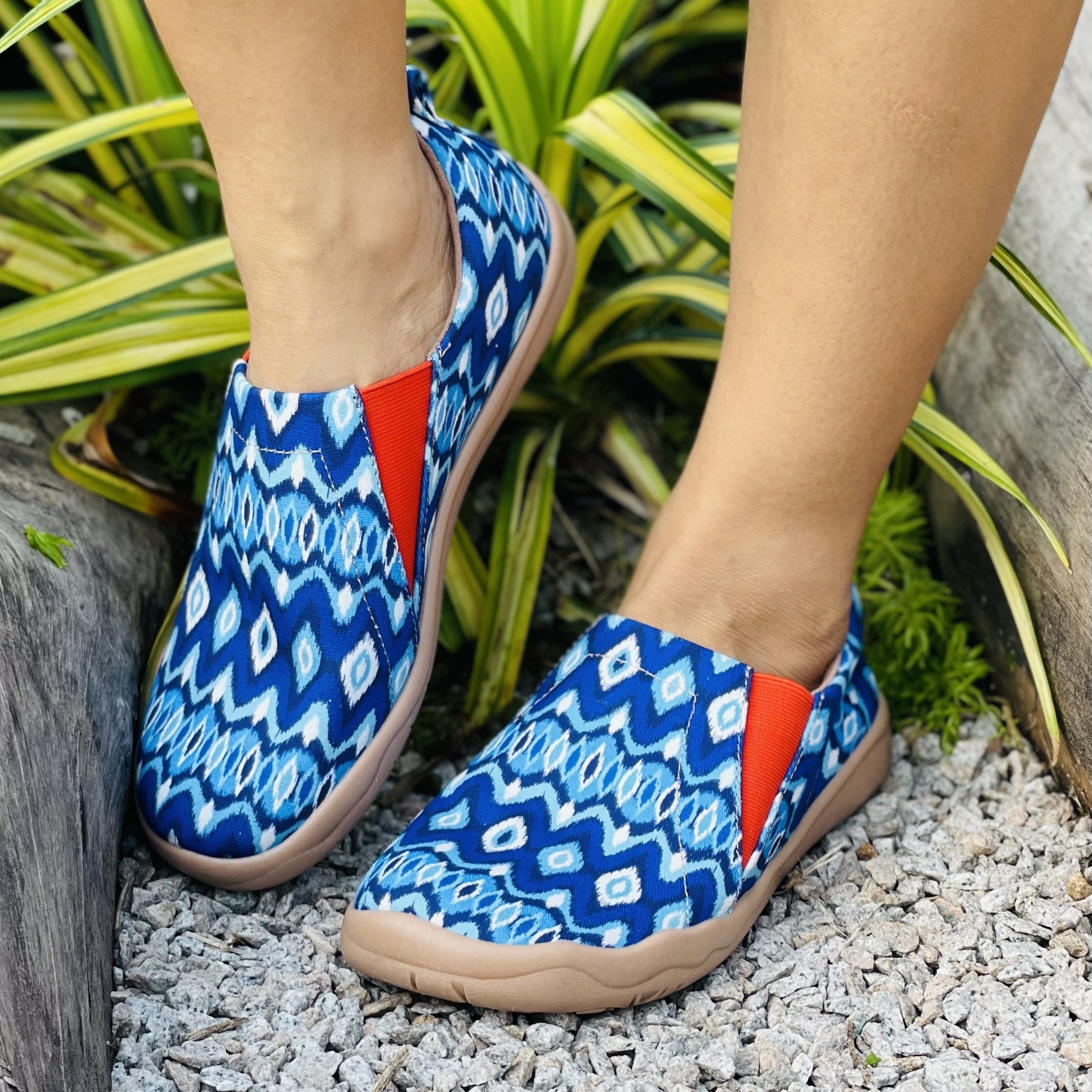Women's Geometric Canvas Slip On Flat Shoes Comfy Travel Shoes