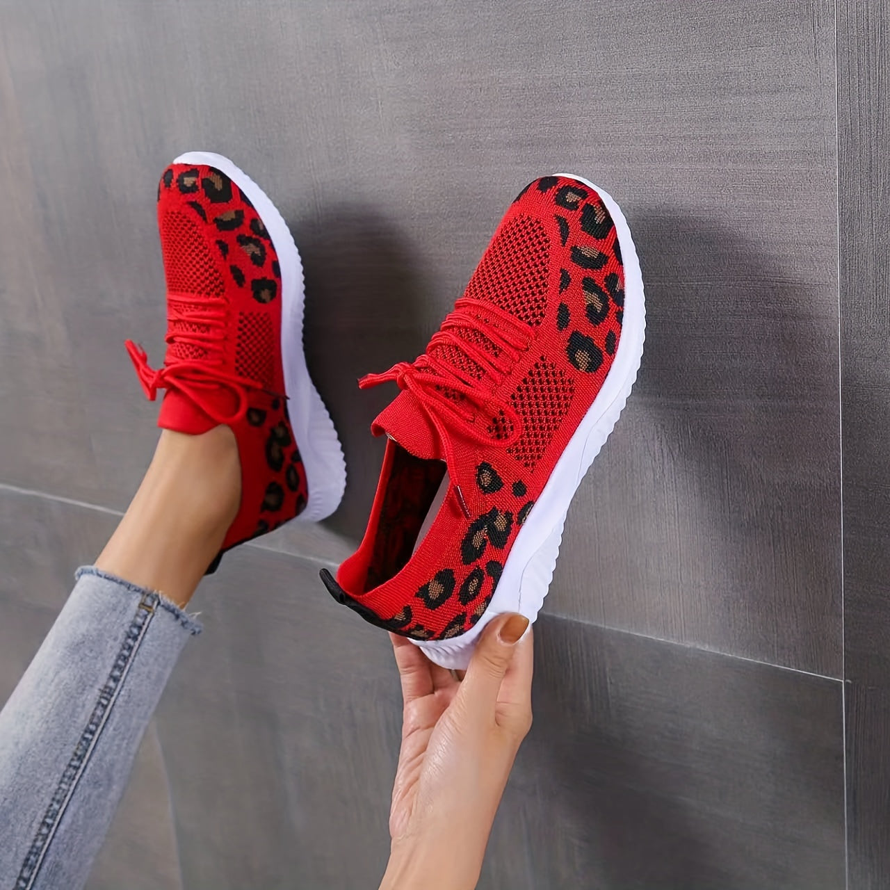 Leopard Print Sneakers Breathable Outdoor Shoes Lace Up Lightweight