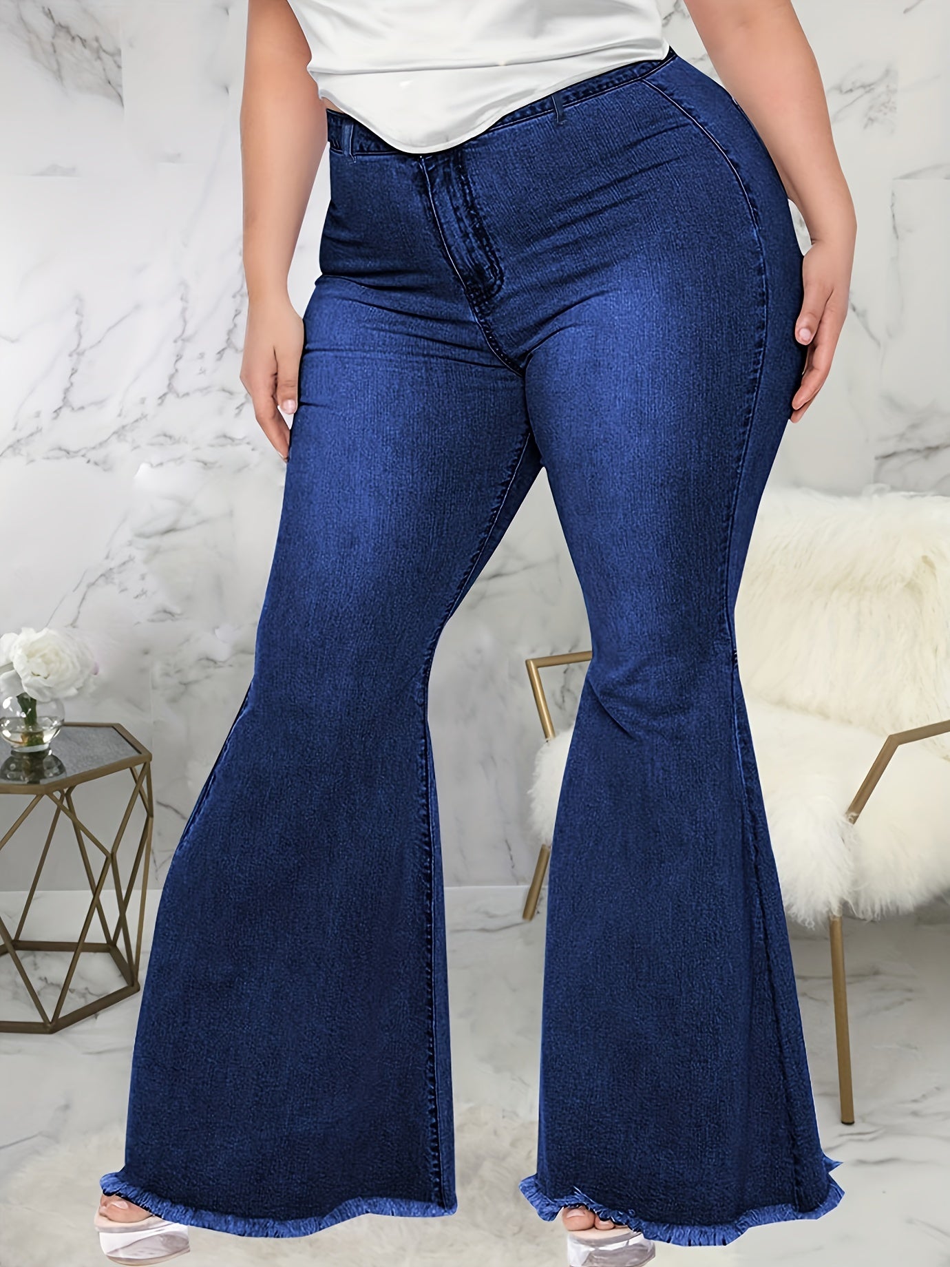 Women's Plus Size High Rise Flared Leg Jeans