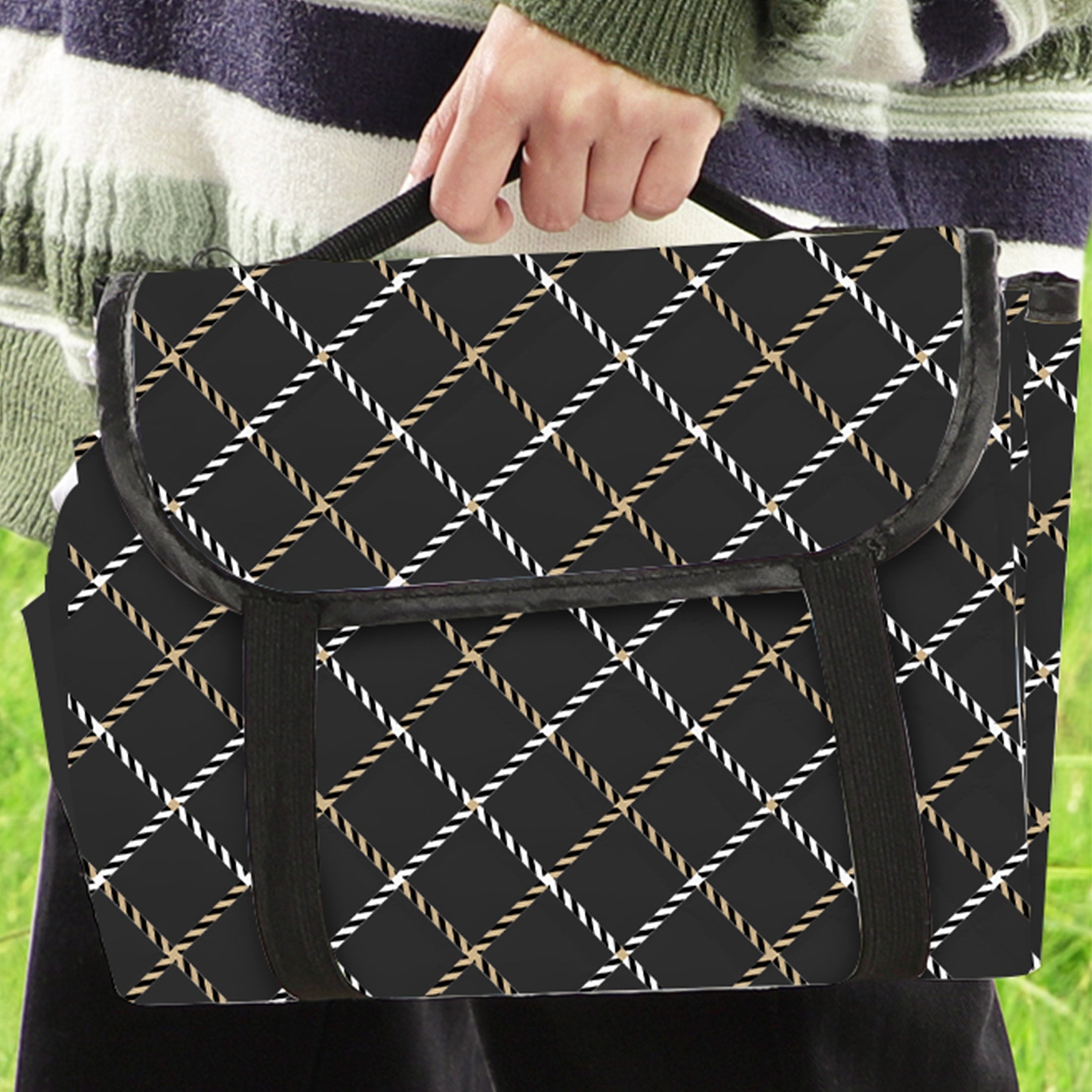 Waterproof and Stain-proof Picnic Mat for Outdoor Activities