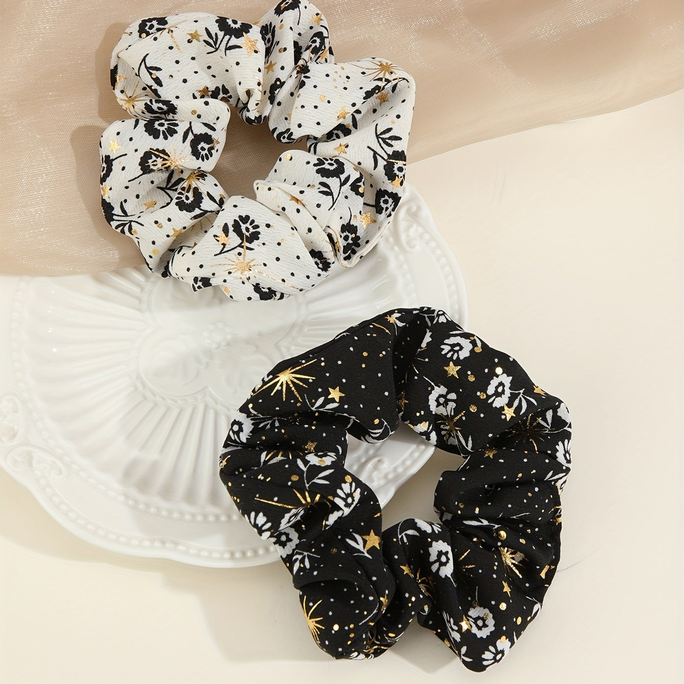 2pcs Boho Foral Print Scrunchies Hair Tie Glod Sparkle Hair Rope