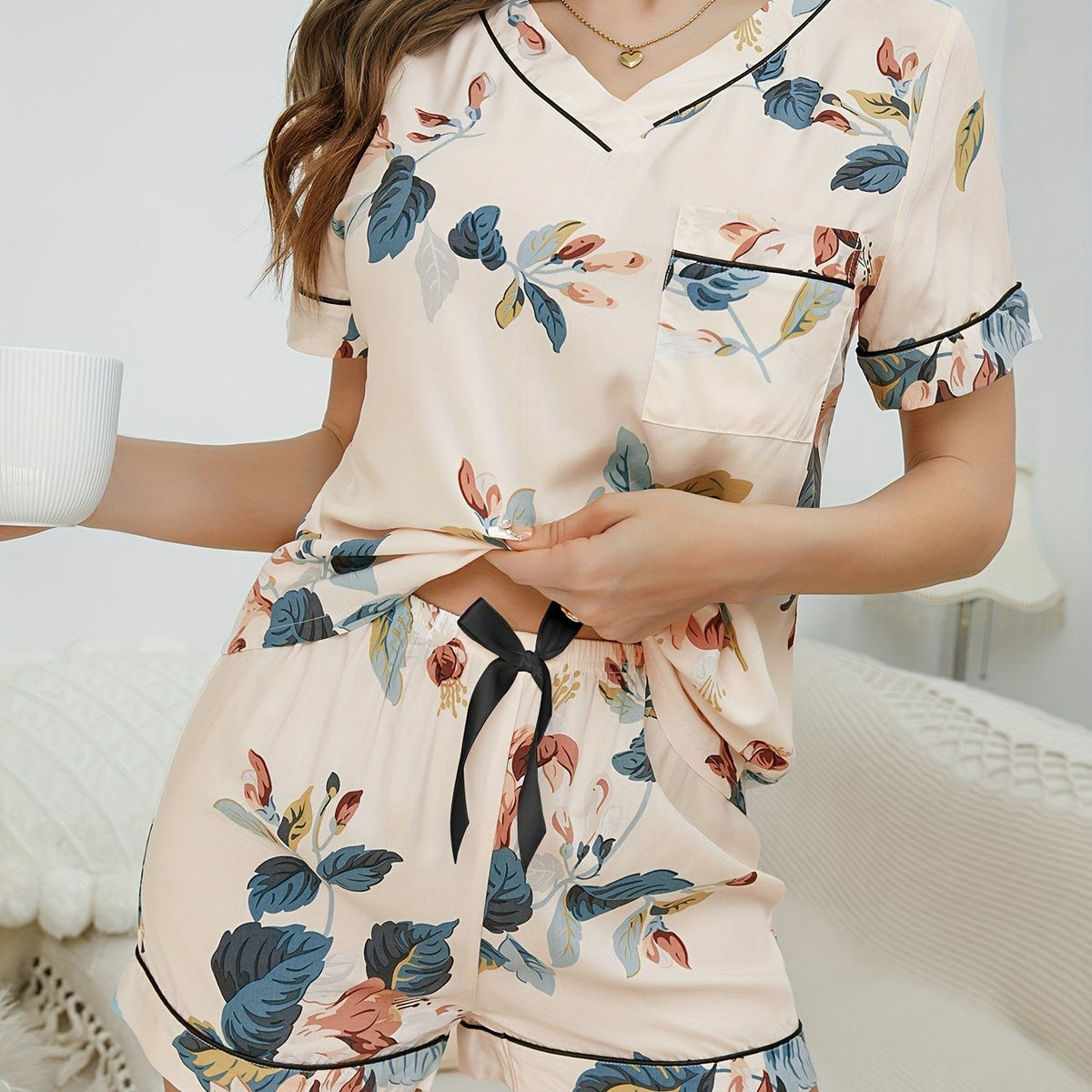 Floral Print Pajamas Set Short Sleeve V Neck Top & Shorts