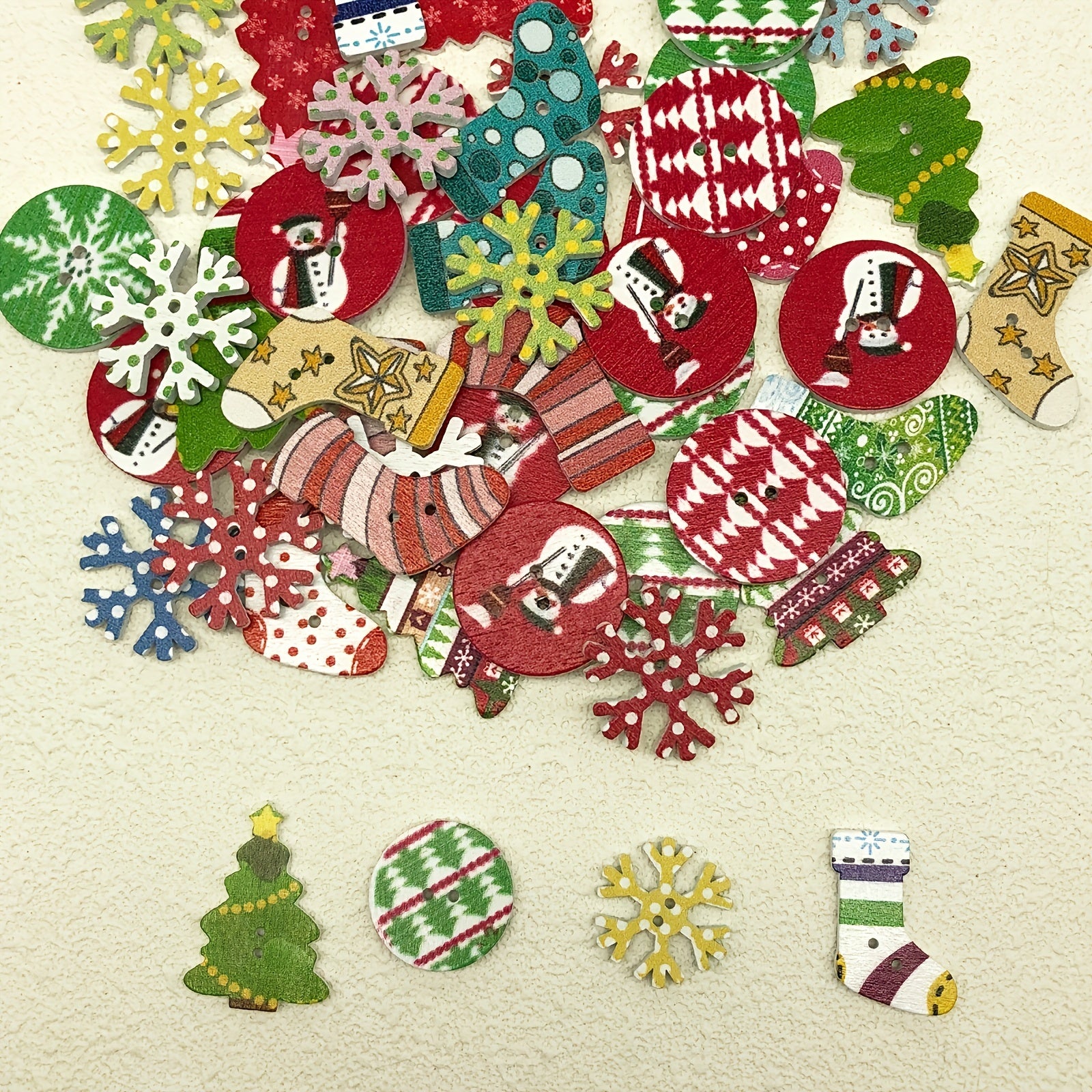 50pcs Christmas Mixed Wooden Crafts Buttons Snowflake Sewing DIY Decorative