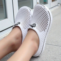 Women's Solid Holes Slippers Closed Round Toe Casual Slippers