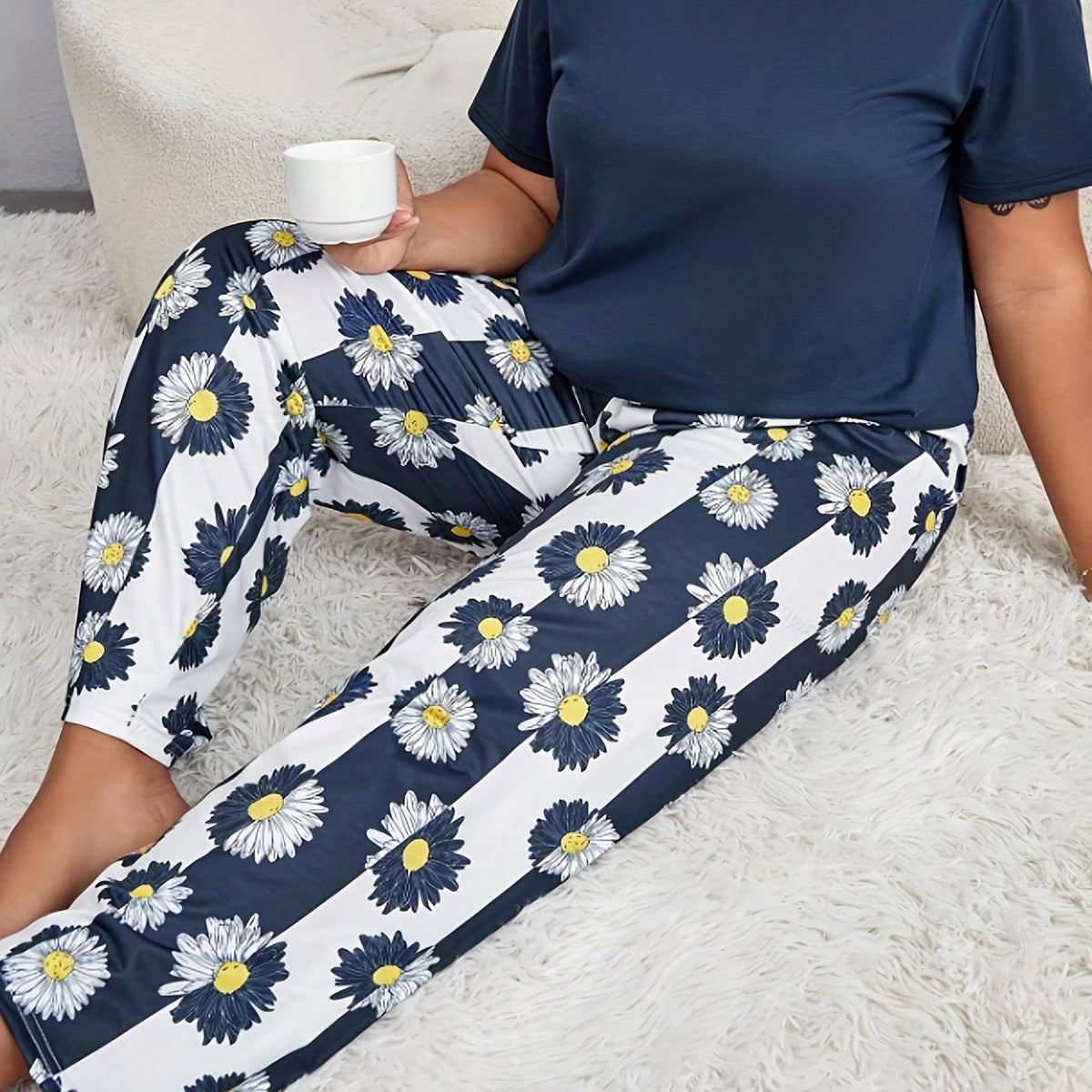  Lounge Set Women's Plus Tee & Pants