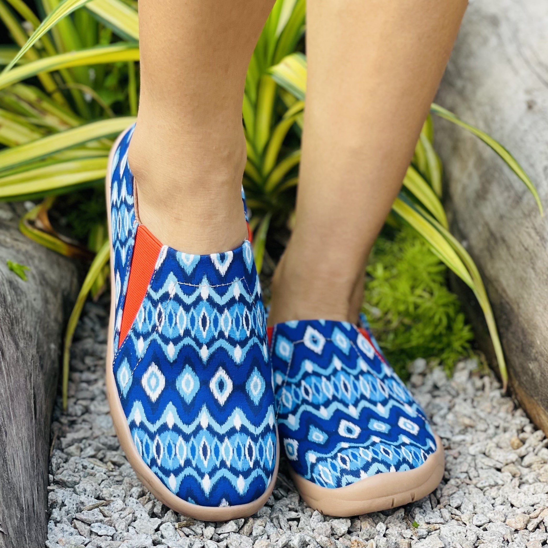 Women's Geometric Canvas Slip On Flat Shoes Comfy Travel Shoes