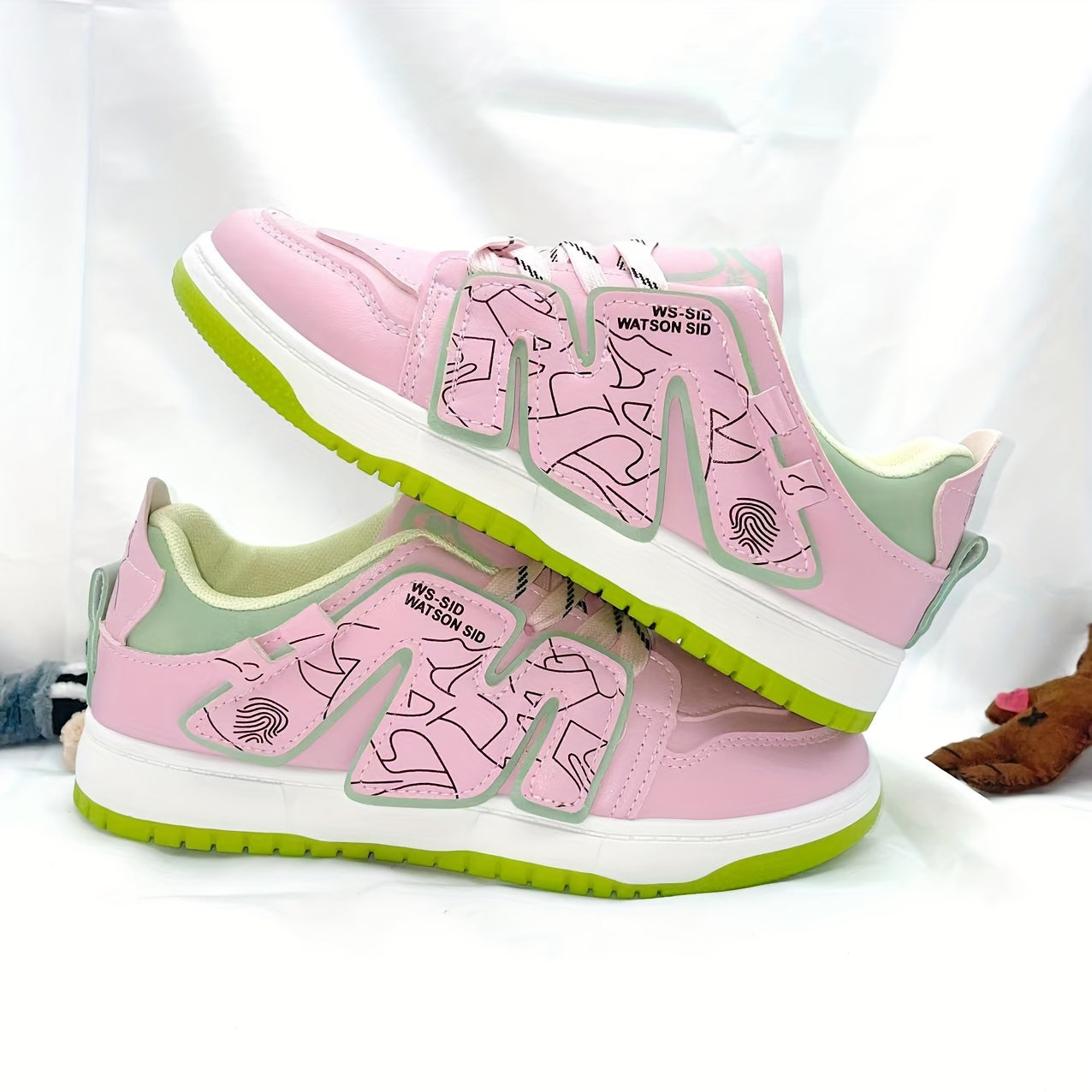 Women's Letter Patched Low Outdoor Skates Shoes Lightweight Lace Up Flatform Sho