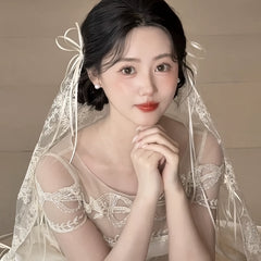 French Style Lace Veil Headpiece for Bridal Photoshoots