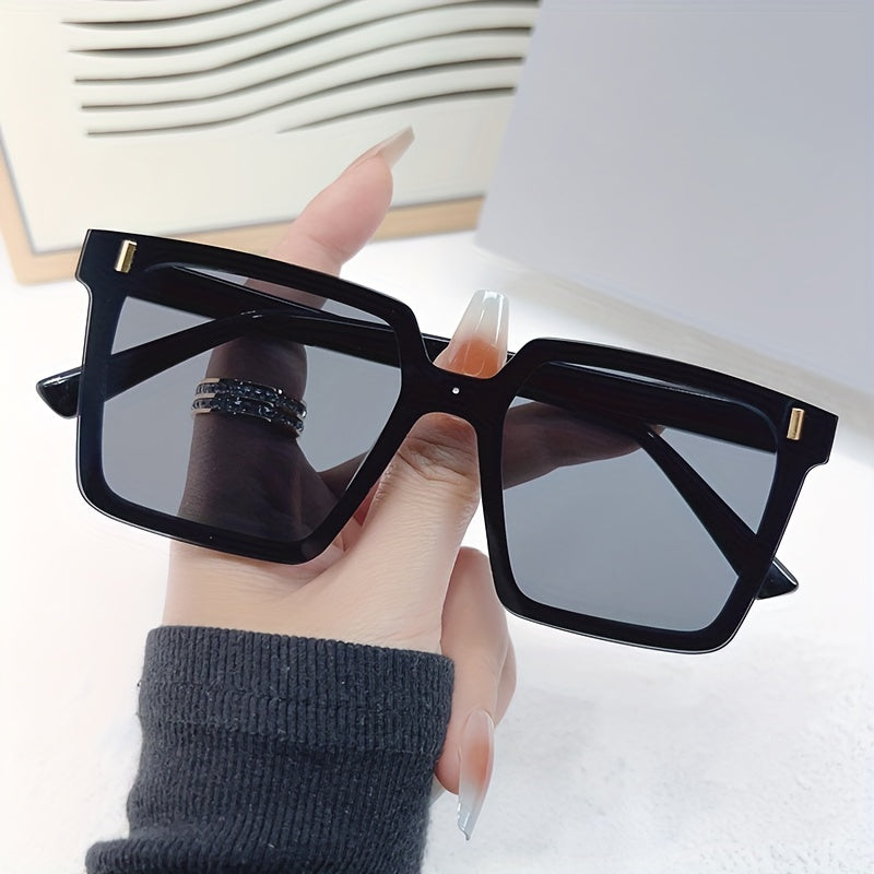 Square Sunglasses Men Women Rivet Anti Glare UV400 Sun Shades Glasses