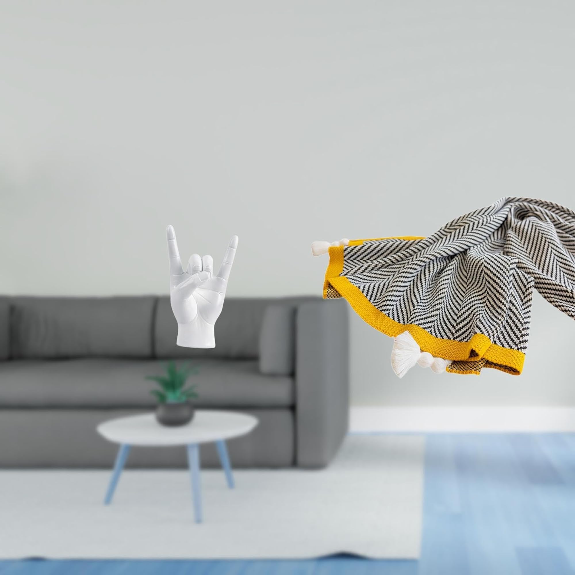 img_18207817