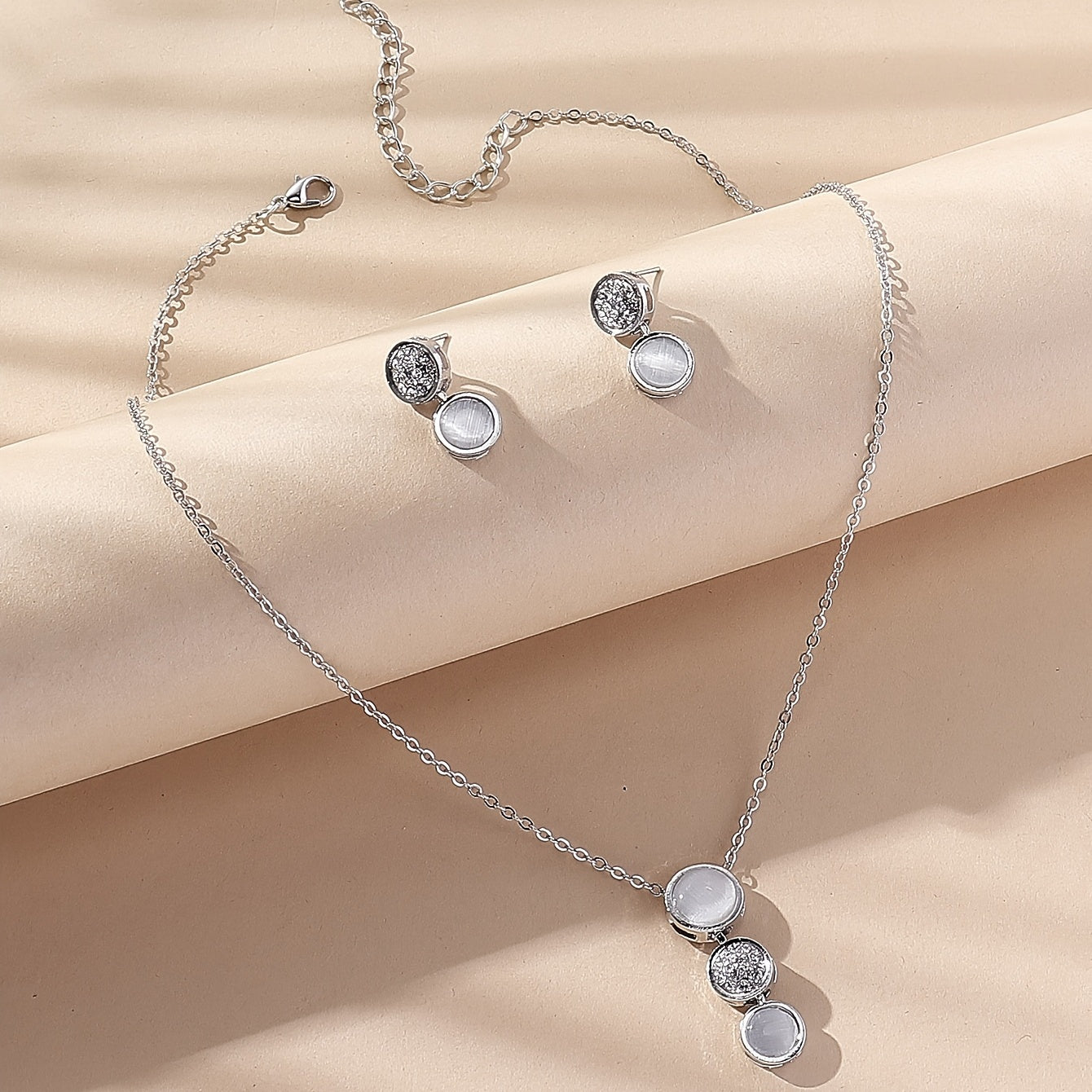 Opal Jewelry Set Pendant Necklace & Earrings Rhinestone Inlaid Sweet Women Gift