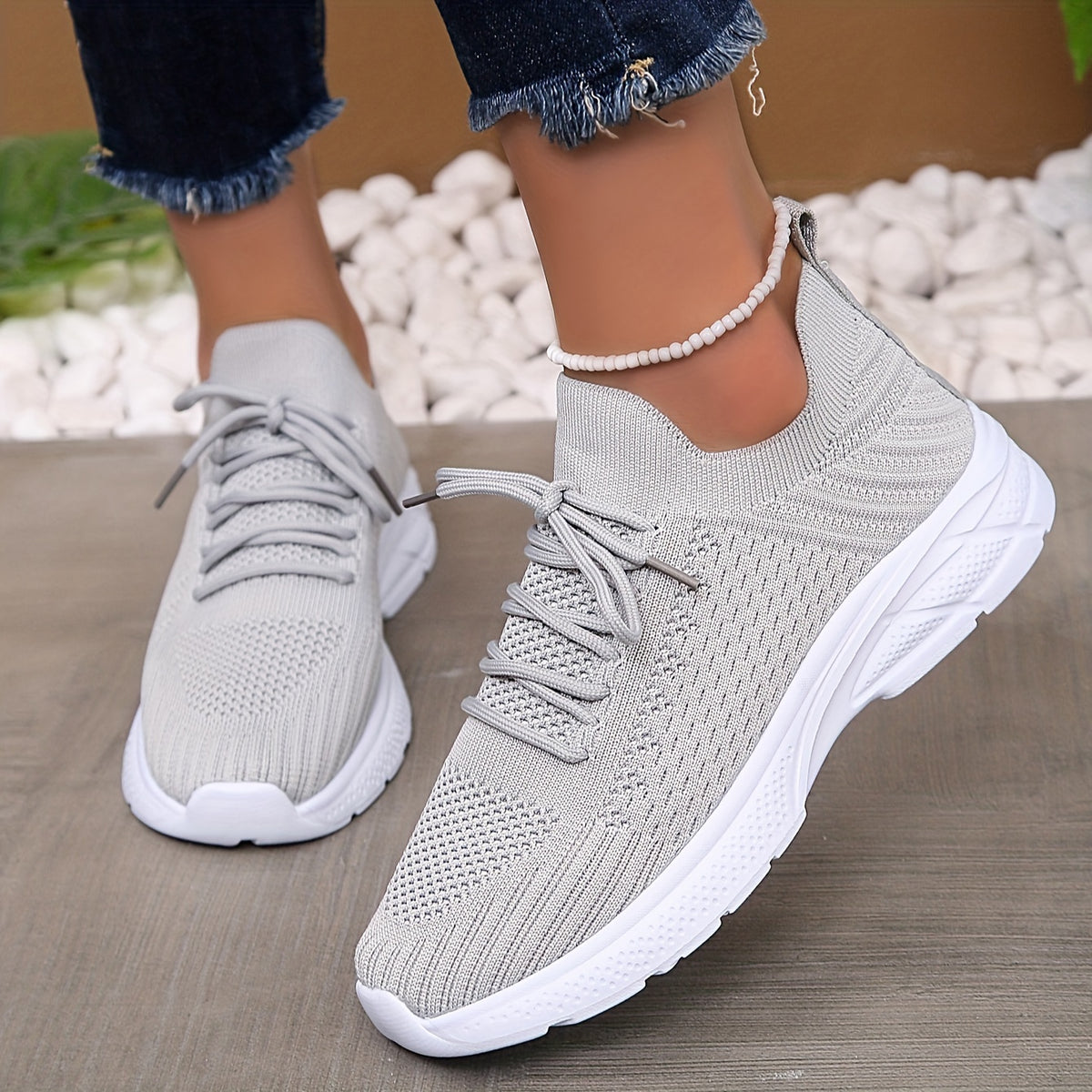 Women's Mesh Sports Shoes Lightweight Comfortable Travel Walking Shoes