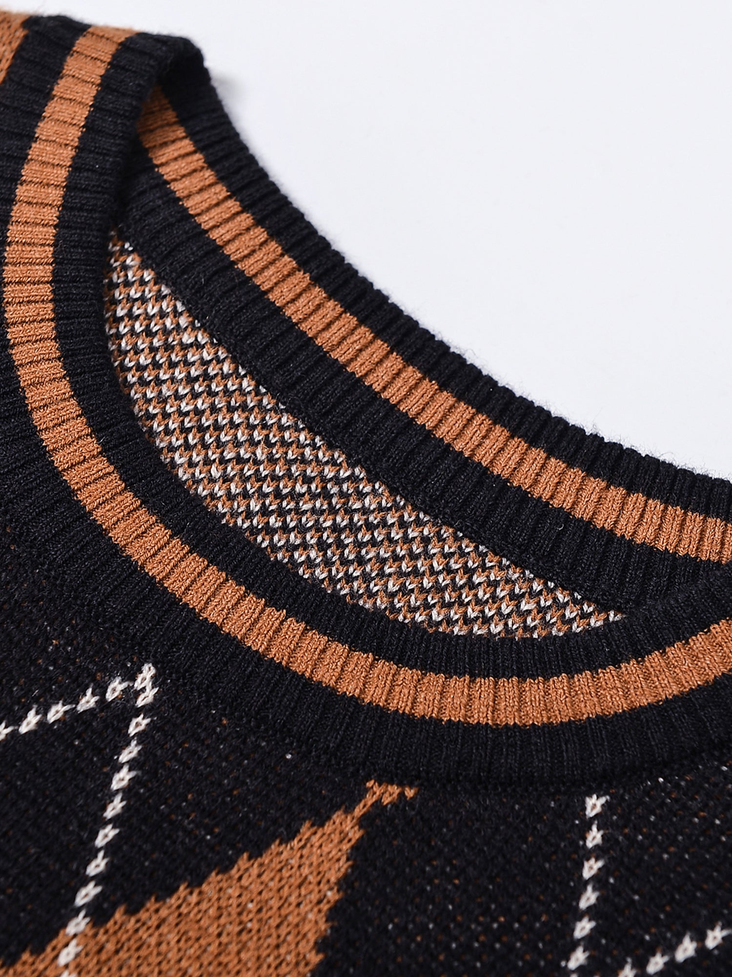 Men's Diamond Jacquard Crewneck Sweater
