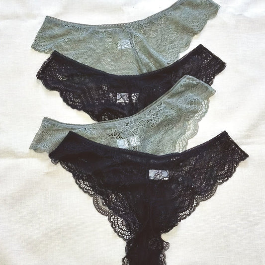 4 Pack Plus Size Lace Seamless Panties Set