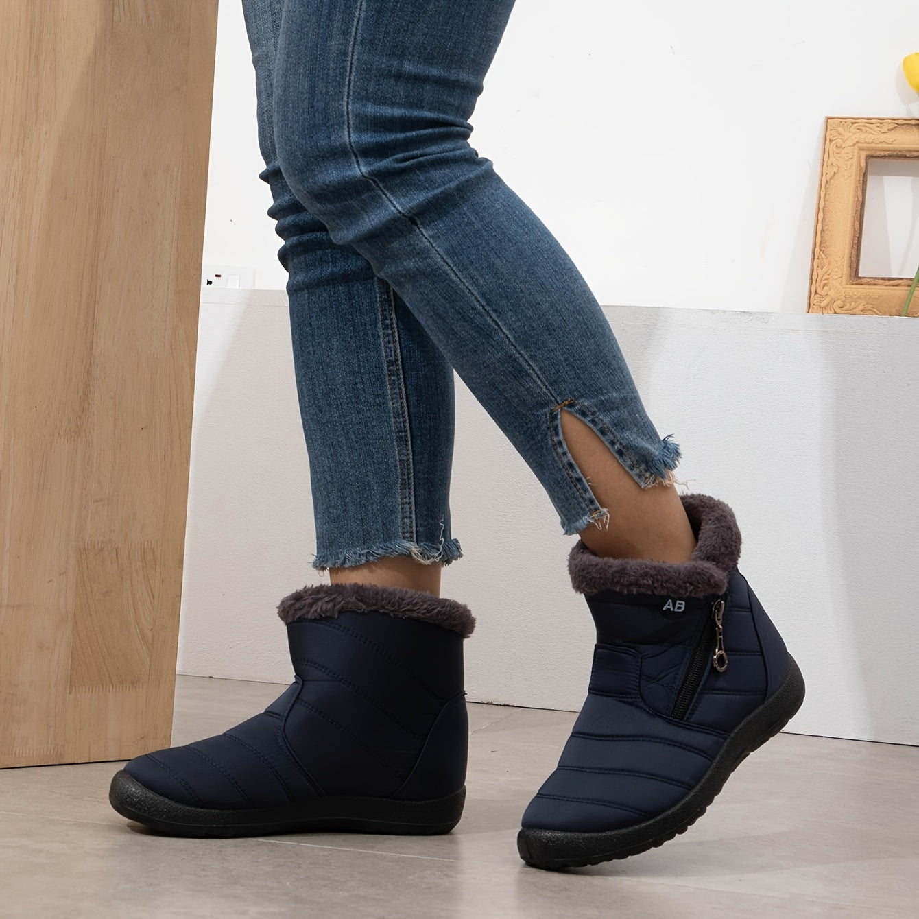 Fur Lined Thermal Winter Boots Side Zipper Warm Snow Boots