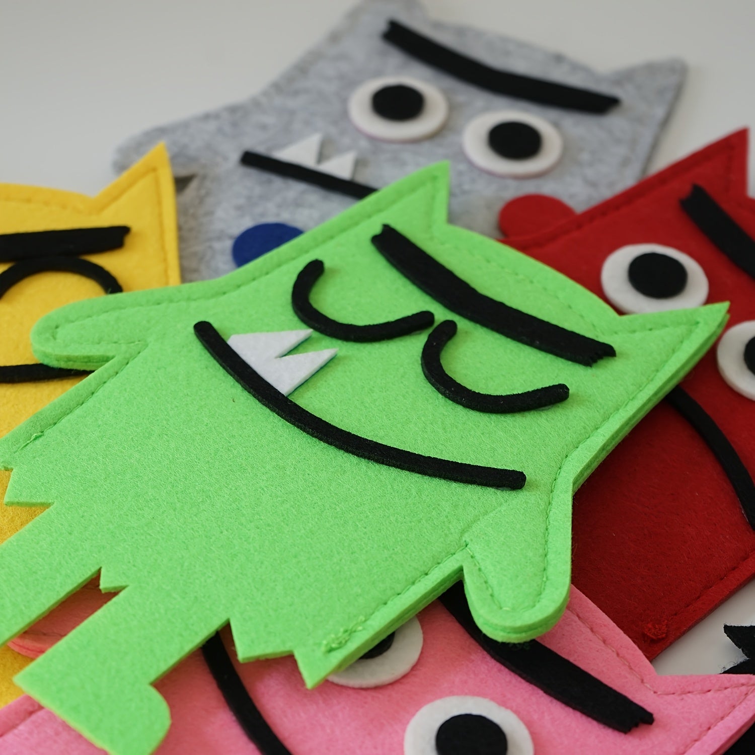 7pcs Emotional Monster Felt Puppet Set English Picture Book Teaching Tool