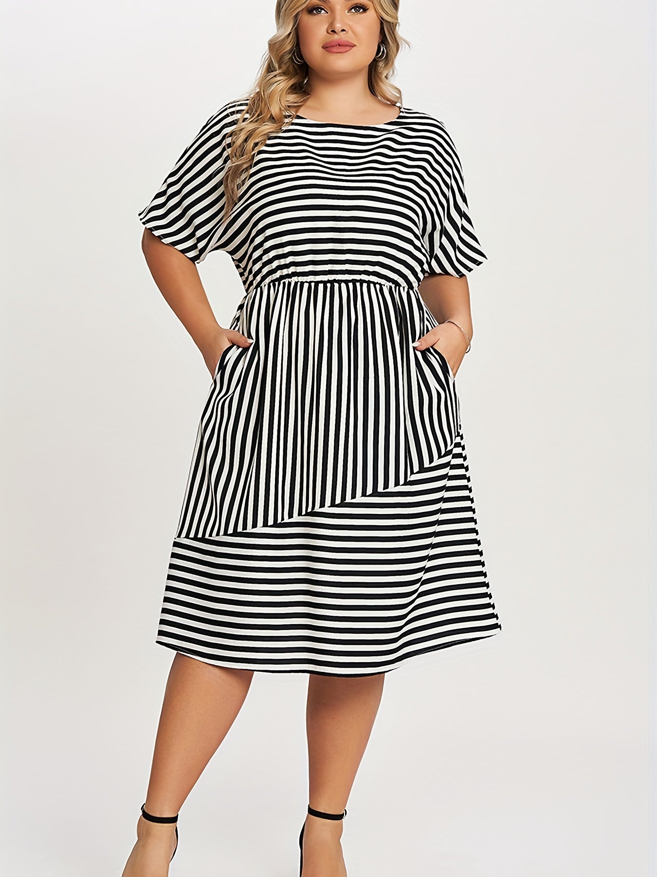  Stripe Print Short Sleeve Midi Dress With Pockets