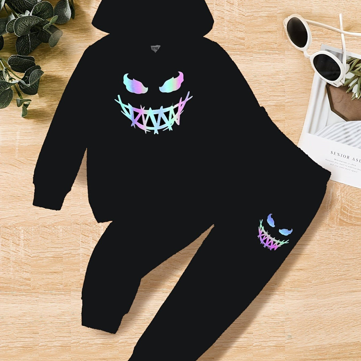 Boys Smiling Graphic Print Hooded Sweatshirt & Sweatpants Set