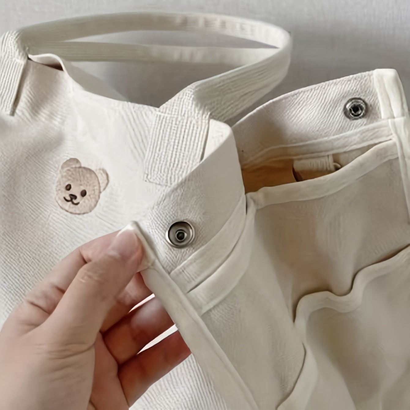 Bear Tote Bag Large Capacity Beige Canvas Handbag for Women