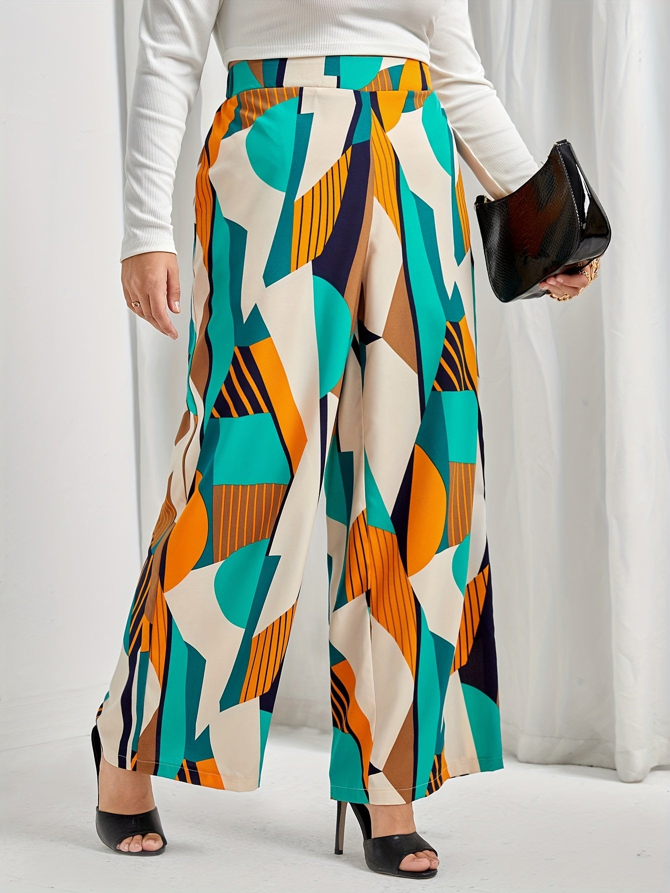  Geometric Print Wide Leg Trousers
