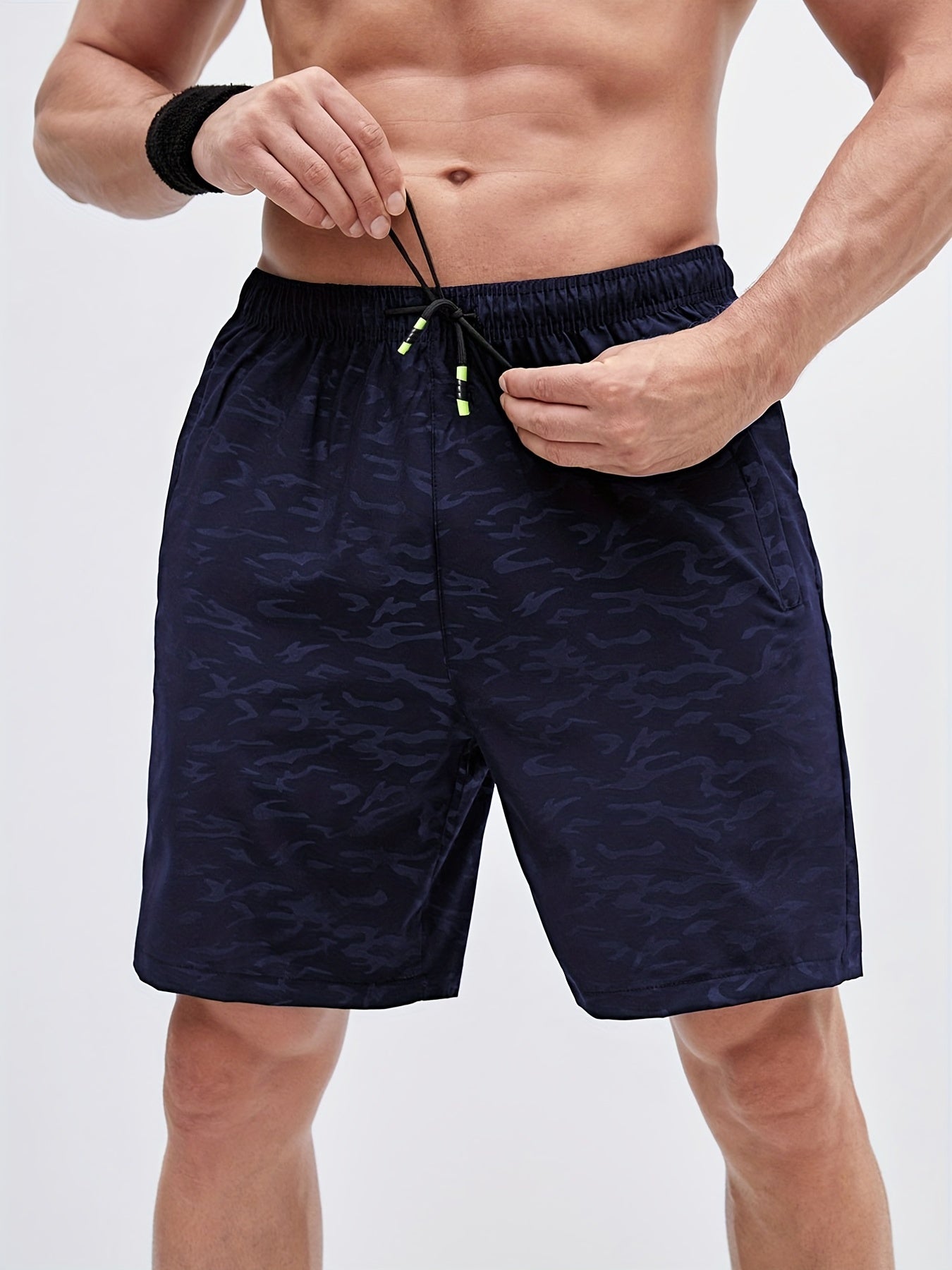 Men's Breathable Shorts With Side Zipper Pockets