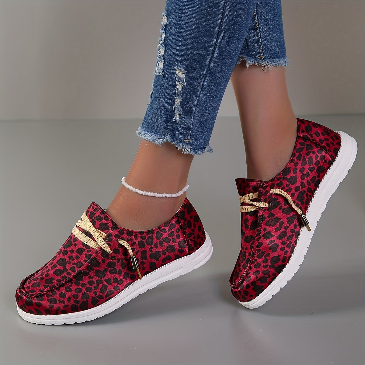 Leopard Print Canvas Shoes Lightweight Low Top Lace Up Walking Shoes
