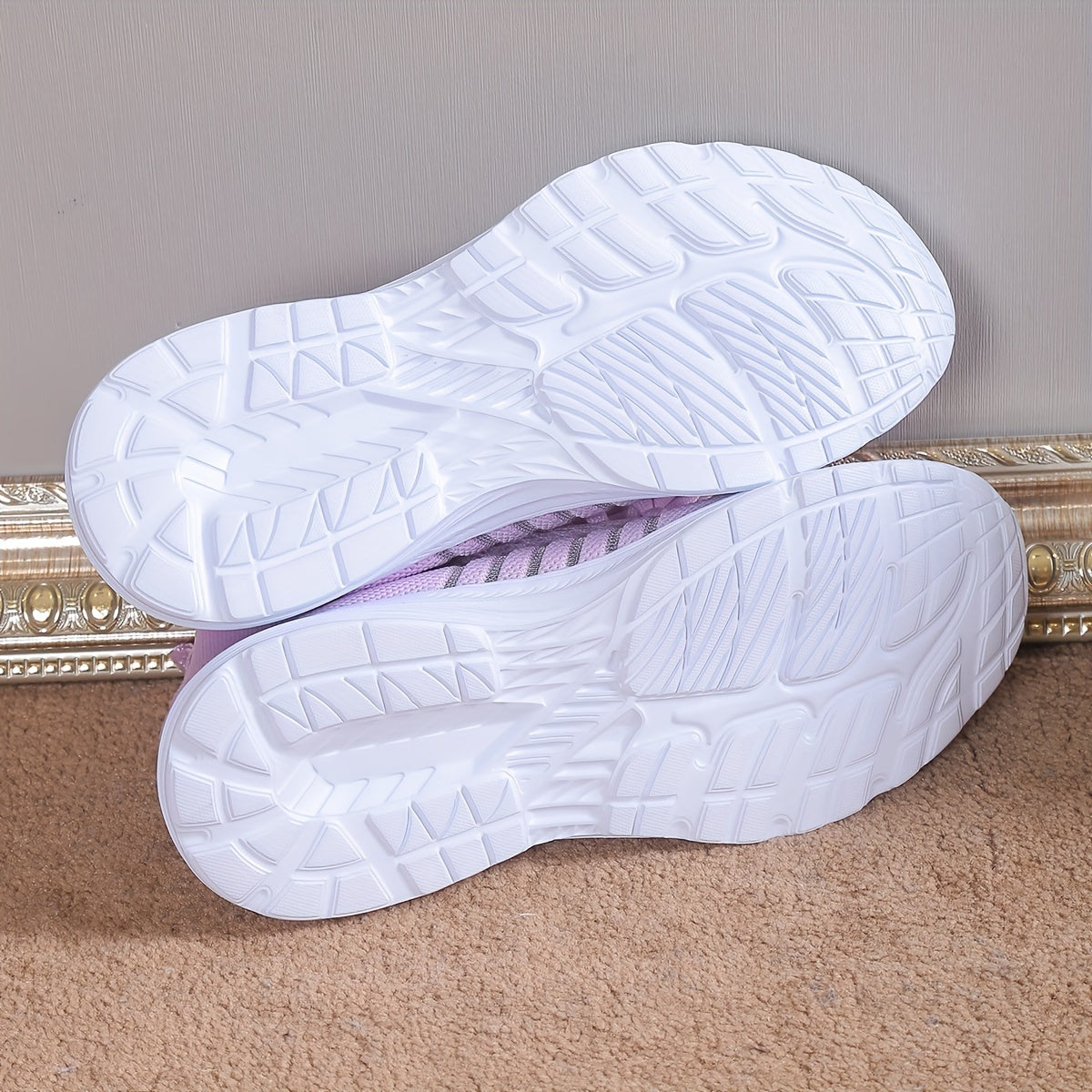 Solid Mesh Breathable Running Sports Shoes Lightweight Non slip Travel Shoes