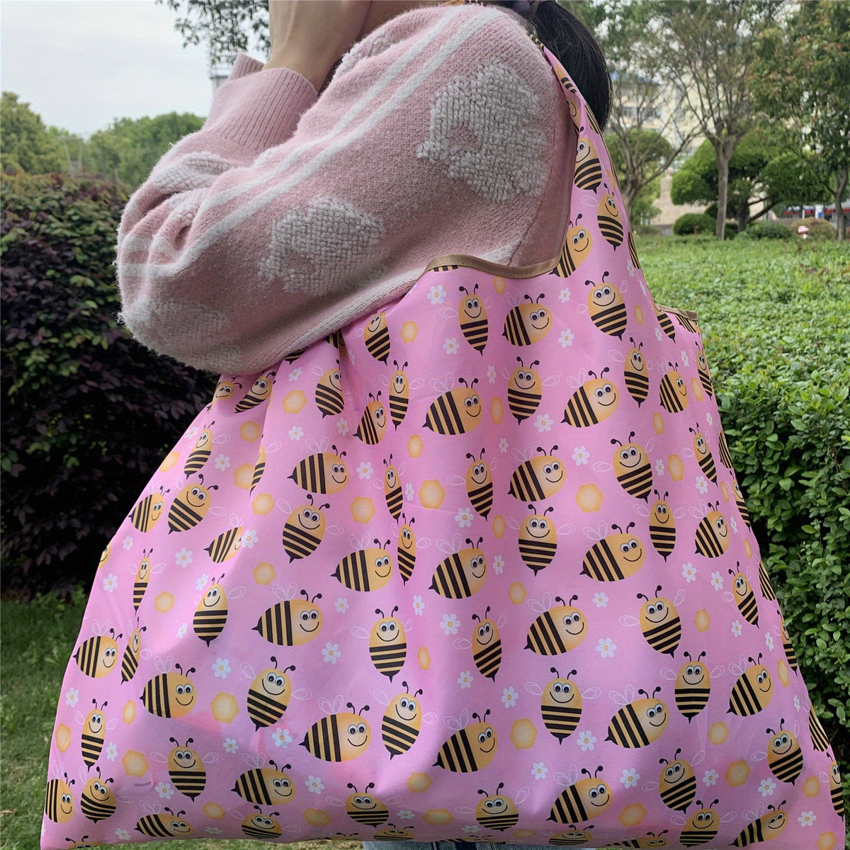 Bee Print Shoulder Bag Lightweight Storage Bag