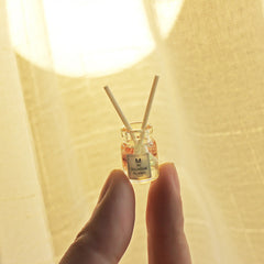 Glass and Resin Dollhouse Aromatherapy Model for Home Decor