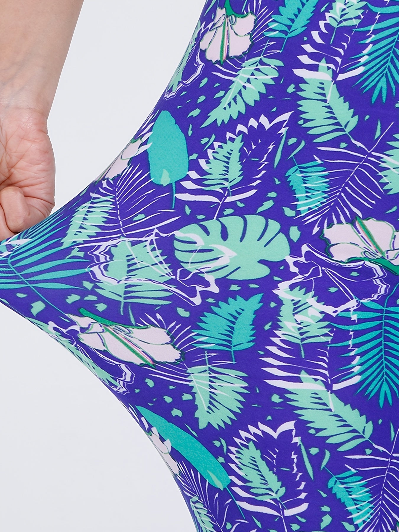 Leaf Print Capris Leggings High Waist Slim Bottoms