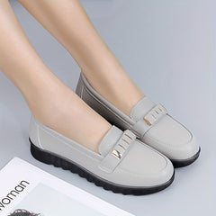 Women's Metal Decor Flat Shoes Comfortable Slip On Anti-Skid Shoes
