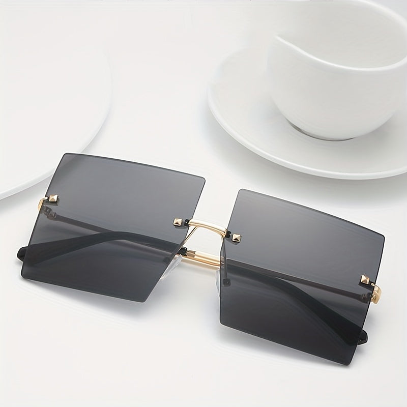 Oversized Polarized Sunglasses Rivet Decor UV400